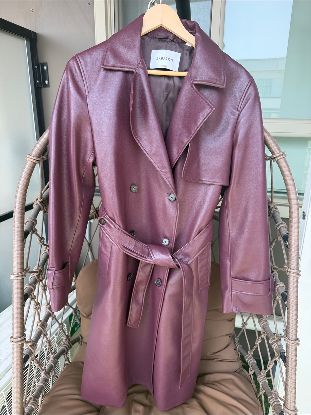 Aritzia Babaton tabloid trench coat